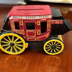 1998 WELLS FARGO BANK STAGE COACH COIN CAST IRON BANK - WITH OUT key No Box.